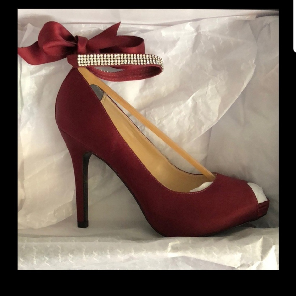 Gorgeous Nina Burgundy Heels shoes - Picture 2 of 2